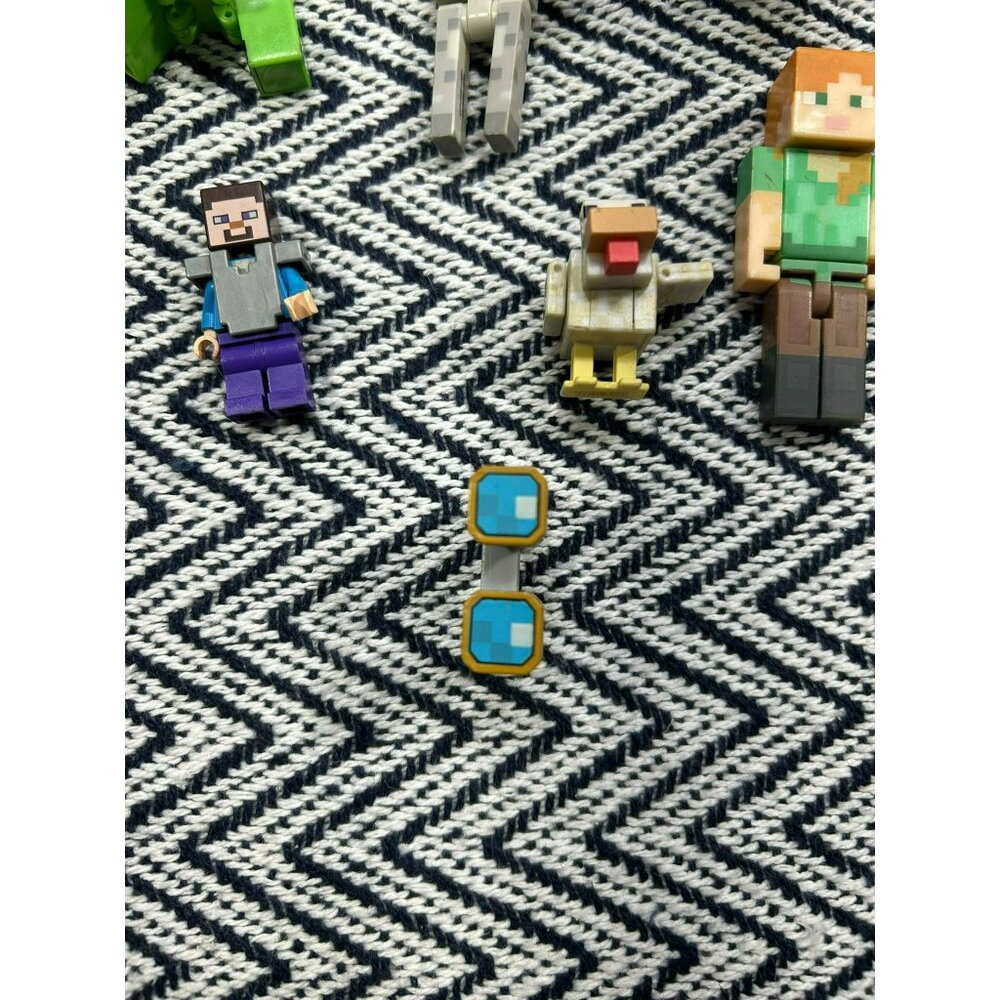 Minecraft Action Figures Set With Creeper Alex Skeleton Horse Wolf & More - Picture 8 of 8